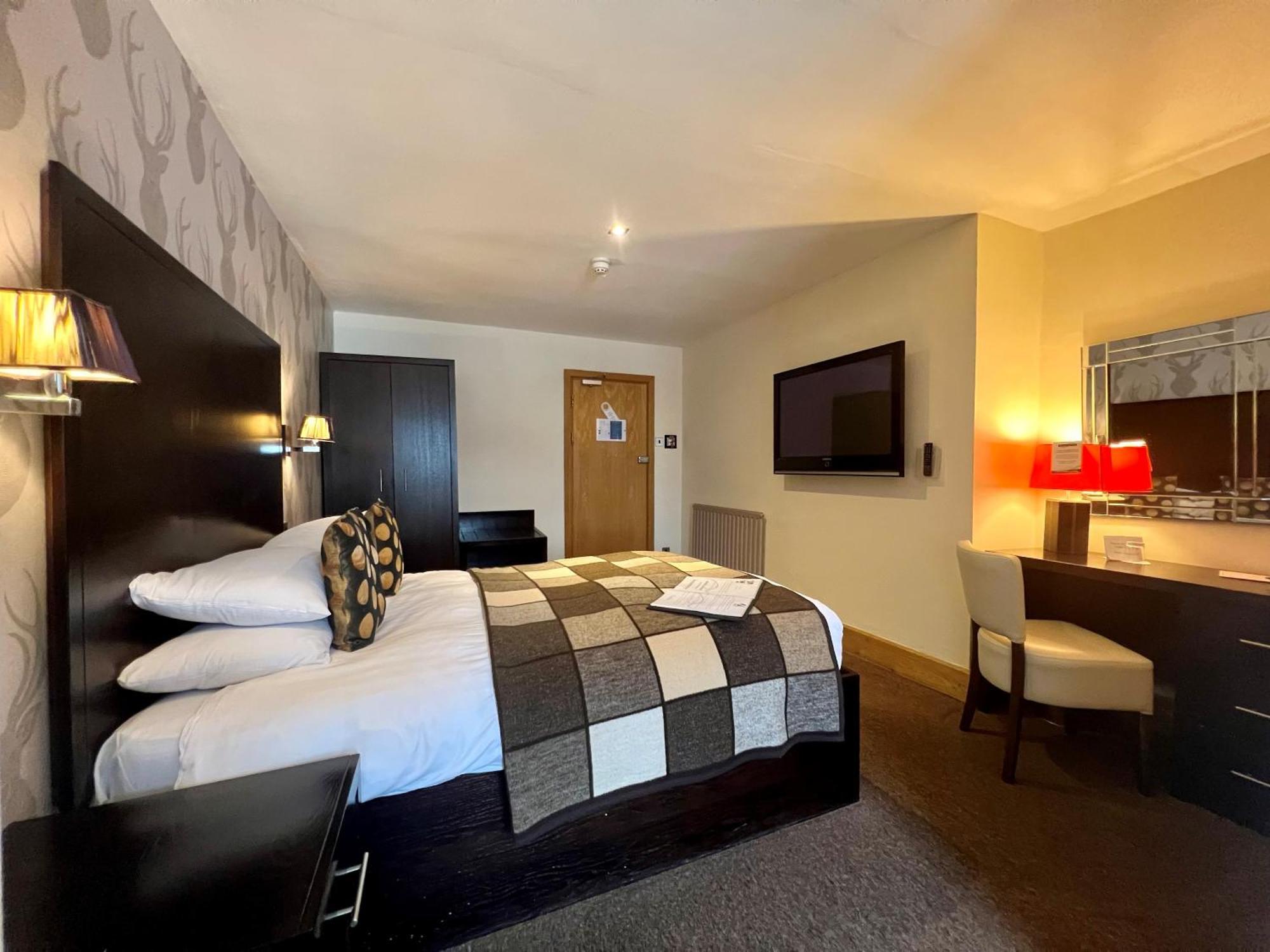Inn On The Prom At The Fernlea Hotel Lytham St Annes Exterior photo